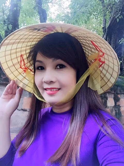 NSƯT Diệu Hương
