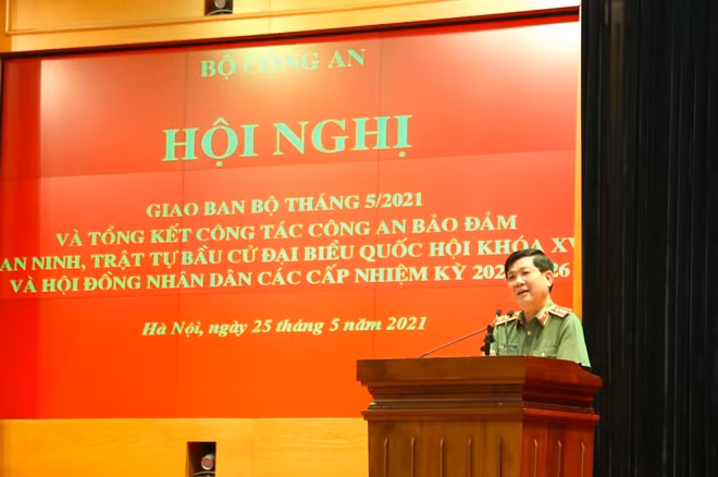 Thứ trưởng Nguyễn Văn Sơn phát biểu tại hội nghị.
