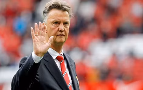 HLV Luis van Gaal đang sống trong những ngày chông chênh của nghề huấn luyện.