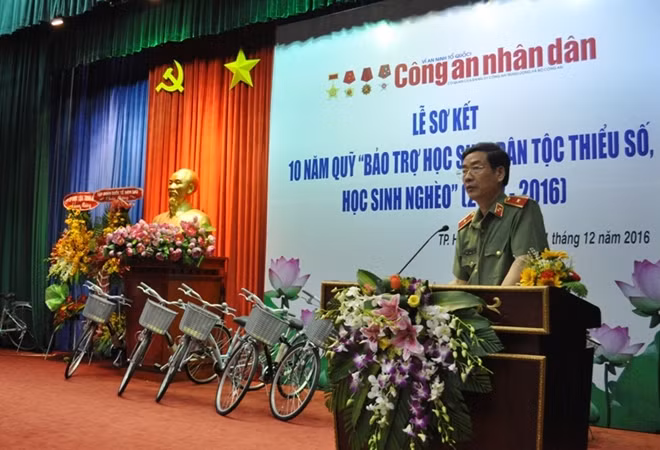 Thiếu tướng Phạm Văn Miên-Tổng Biên tập Báo CAND phát biểu tại Lễ sơ kết.