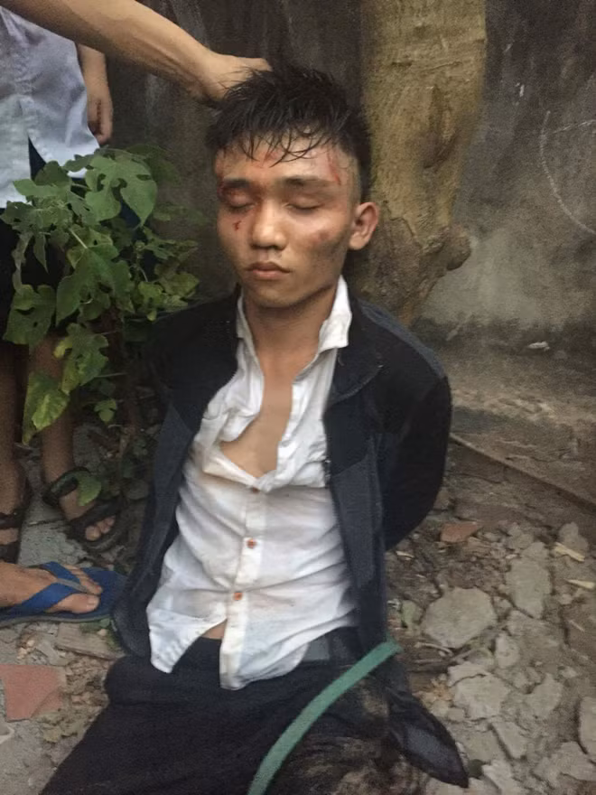Đối tượng bị bắt tại chỗ.