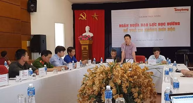 Các đại biểu tham dự buổi Tọa đàm.
