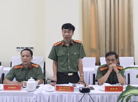 Đại tá Đào Hải Đăng phát biểu tại buổi làm việc.