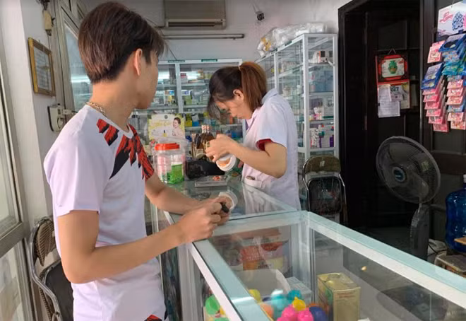 Cần tăng cường kiểm tra, xử lý việc bán thuốc không theo đơn.