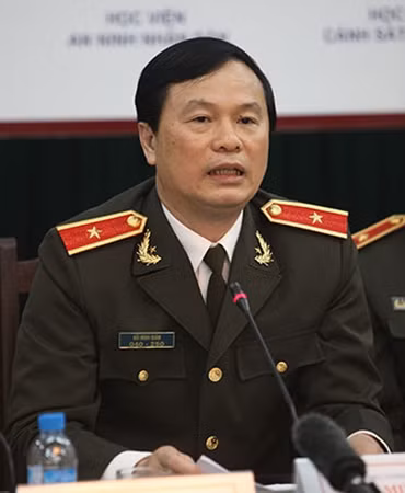 Thiếu tướng, GS.TS Bùi Minh Giám, Cục trưởng Cục đào tạo giao lưu trực tuyến với độc giả Báo điện tử CAND. Ảnh: Thiện Hoàng