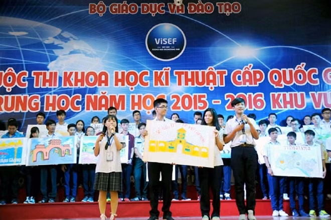 Hình ảnh tại cuộc thi Khoa học kỹ thuật dành cho học sinh vừa diễn ra tại khu vực phía Nam. Ảnh: A.Lộc