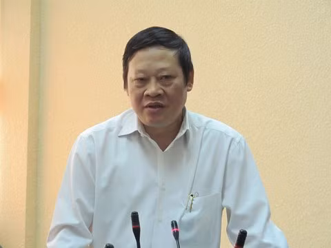 Thứ trưởng Bộ Y tế Nguyễn Viết Tiến Thứ trưởng Bộ Y tế Nguyễn Viết Tiến