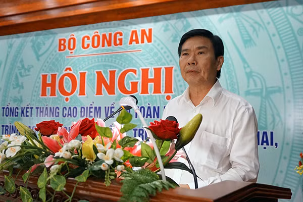Ông Mai Anh Nhịn, Phó Chủ tịch UBND tỉnh Kiên Giang, phát biểu chào mừng Hội nghị.