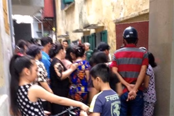 Khu vực ngõ phát hiện thi thể cháu bé.