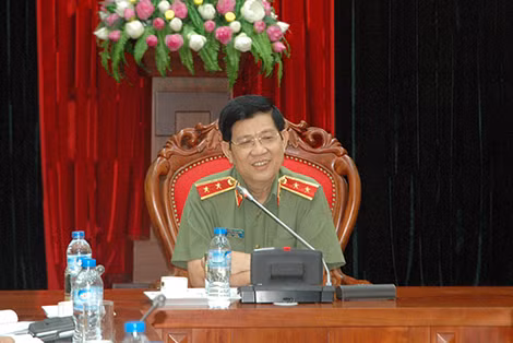 Thứ trưởng Nguyễn Văn Sơn phát biểu chủ trì cuộc họp Ban tổ chức Lễ kỷ niệm