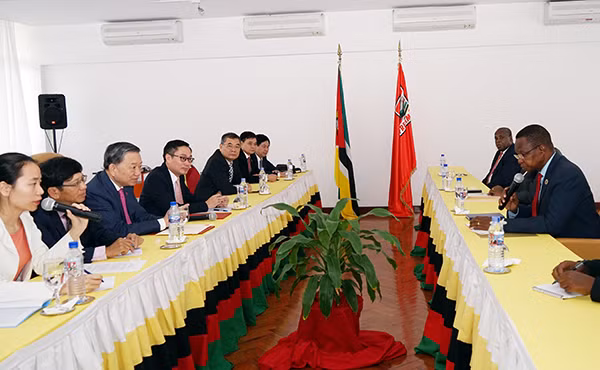 Toàn cảnh Hội đàm.