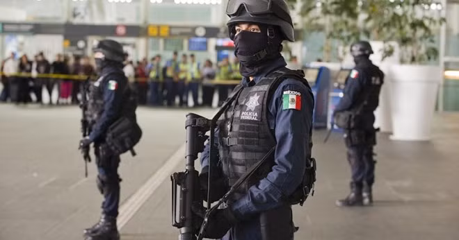 Cảnh sát vũ trang Mexico.