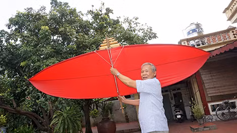 Với con diều giản dị, ông Kiêm đã chinh phục được người dân ở nhiều nước trên thế giới.