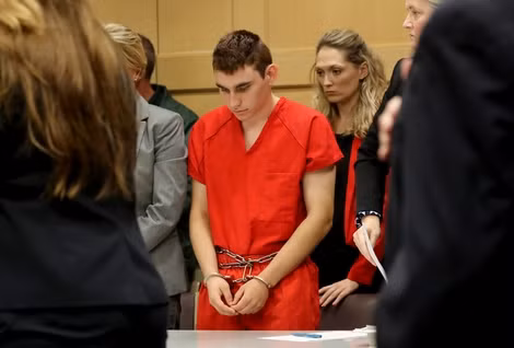 Nghi phạm Nikolas Cruz tại phiên tòa ngày 19-2.