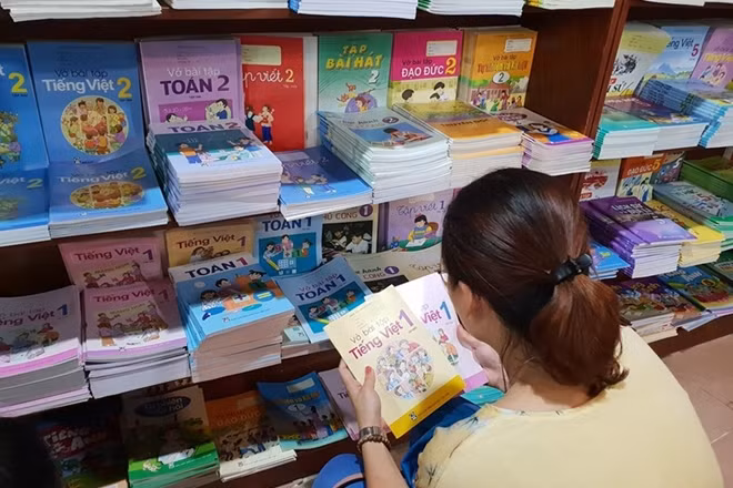 Theo Bộ GD&ĐT, chiết khấu SGK hiện nay thấp hơn so với mặt bằng phát hành sách hiện nay