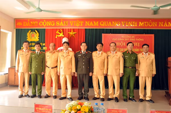 Các đại biểu dự hội nghị.