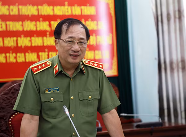 Thượng tướng Nguyễn Văn Thành chỉ đạo kiểm tra hoạt động Vì sự tiến bộ PN-GĐ-TE tại Công an tỉnh Gia Lai