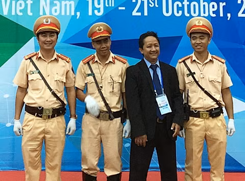Đổi mới cách tuyên truyền để người dân nâng cao ý thức giao thông