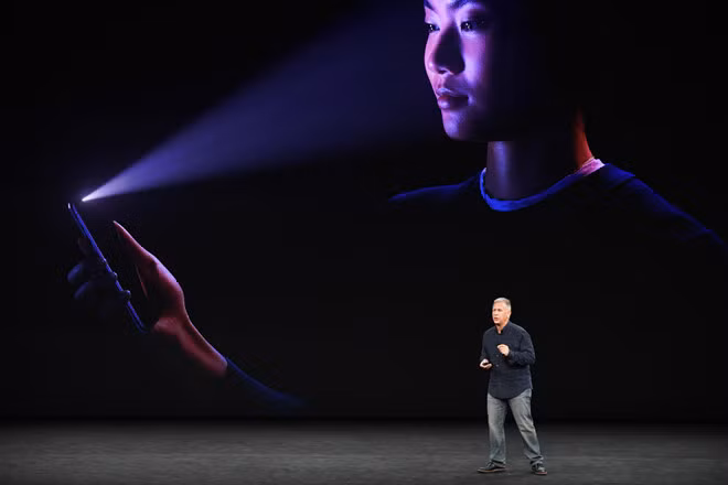 Tính năng nhận diện khuôn mặt Face ID trên iPhone X