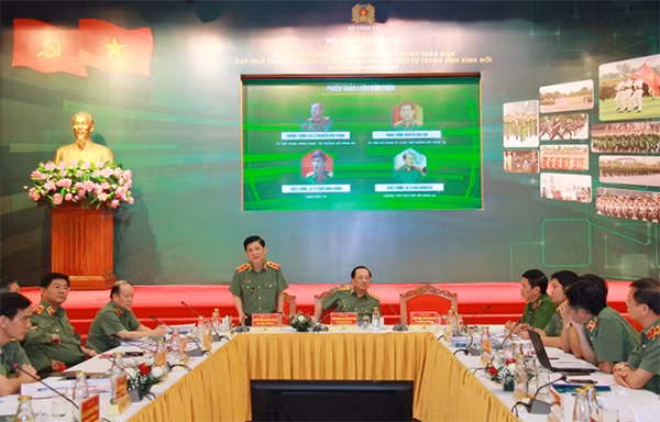 Thứ trưởng Nguyễn Văn Sơn phát biểu