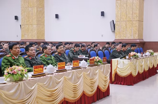 Các đại biểu tham dự Hội Nghị
