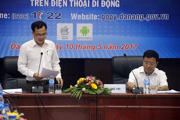 Sở TT&TT cùng Sở GTVT TP.Đà Nẵng tổ chức họp báo công bố đưa 2 ứng dụng Góp ý và Danabus trên điện thoại di động vào hoạt động phục vụ người dân.