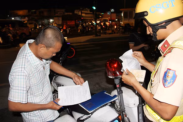Chuyên đề kiểm tra xử lý hành chính người tham gia giao thông