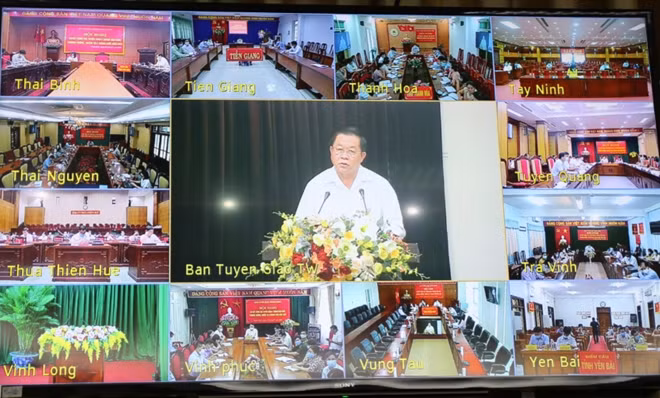 Ngành Tuyên giáo đổi mới nội dung, phương thức công tác tuyên giáo để kịp thời thích ứng với yêu cầu mới, chú trọng ứng dụng tiến bộ khoa học, công nghệ, bước đầu thực hiện chuyển đổi số, “tuyên giáo số”. (Ảnh: Hội nghị trực tuyến toàn quốc sơ kết công tác tuyên giáo 6 tháng đầu năm, phương hướng, nhiệm vụ 6 tháng cuối năm 2021).