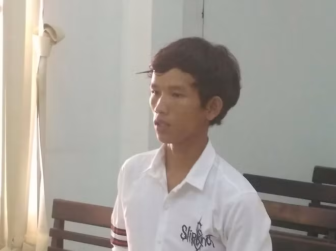 Bị cáo Cao Văn Bình tại tòa.