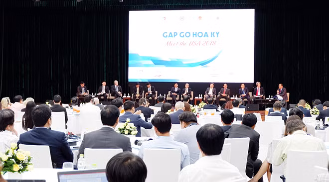Hội nghị "Gặp gỡ Hoa Kỳ" - Vùng kinh tế trọng điểm miền Trung tại Đà Nẵng. Hội nghị "Gặp gỡ Hoa Kỳ" - Vùng kinh tế trọng điểm miền Trung tại Đà Nẵng.
