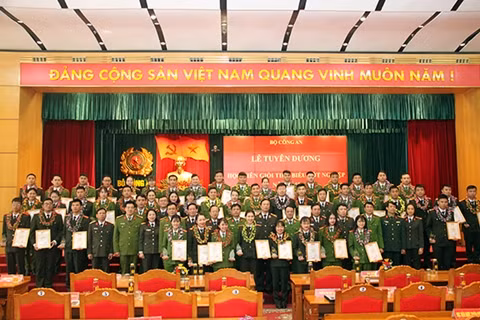Tuyên dương 50 học viên CAND giỏi tiêu biểu tốt nghiệp năm 2019