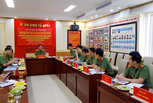 Đồng chí Thiếu tướng, Ths Nguyễn Ngọc Hiếu, Phó Chánh Thanh tra chủ trì buổi nghiệm thu.