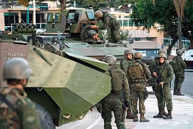 Brazil điều quân đội trấn áp tội phạm có tổ chức.