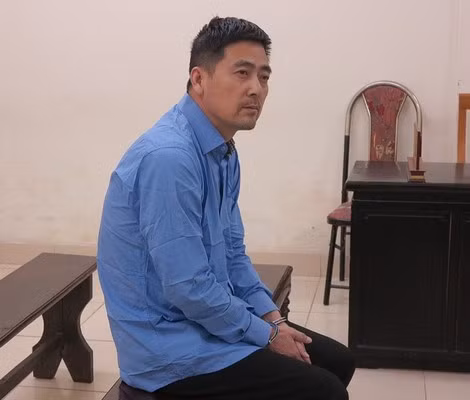 Ding Ying Jun phải lĩnh bản án 8 năm tù giam cho hành vi trộm cắp trên máy bay.