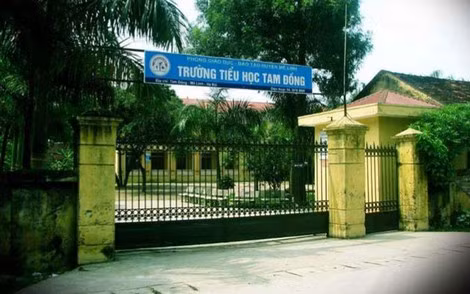 Quang cảnh vắng vẻ của Trường tiểu học Tam Đồng.