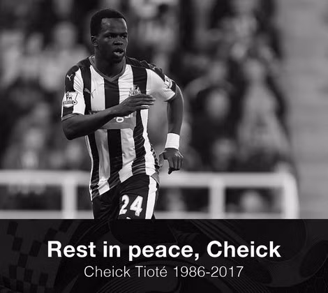 Tiền vệ Cheick Tiote.
