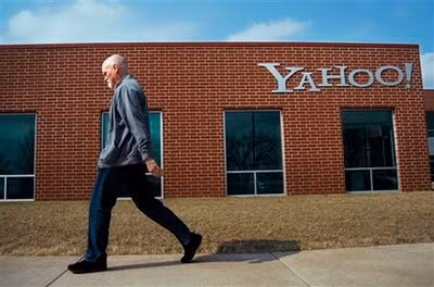 Yahoo một lần nữa đổi chủ