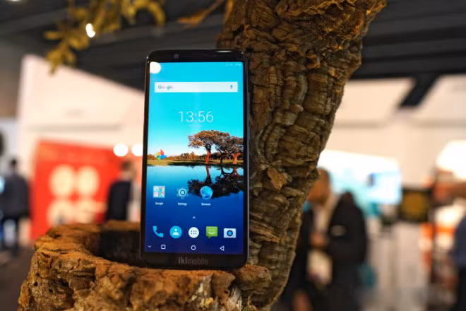 Hệ điều hành được hãnh sử dụng cho sản phẩm của mình vẫn theo xu hướng chung là Android.
