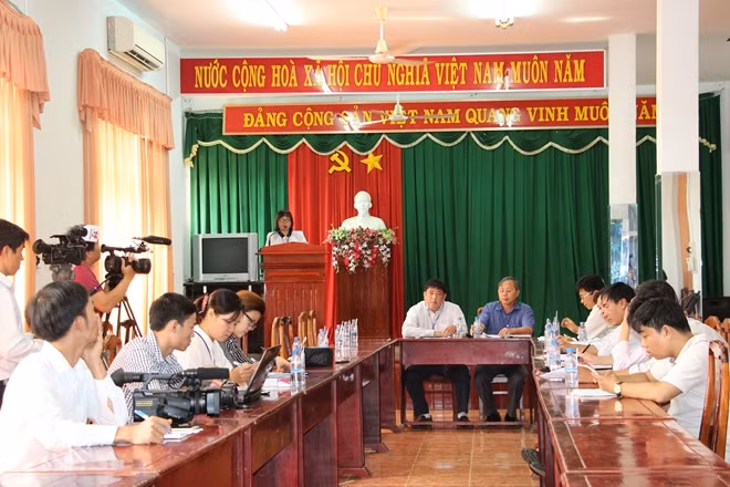 Quang cảnh buổi họp báo