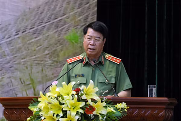 Thứ trưởng Bùi Văn Nam phát biểu tại buổi lễ.