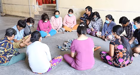 Các đối tượng cùng tang vật