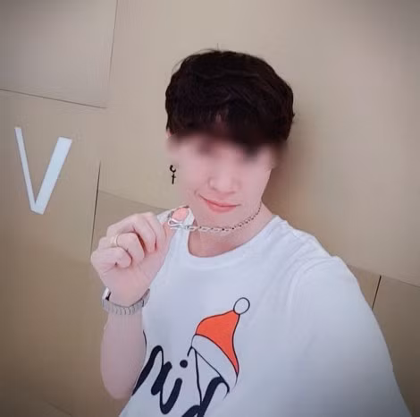 Lê Minh Hoàng nổi tiếng mạng xã hội với lượng “gạch đá” khổng lồ