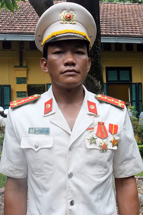 Đại úy Phà Mò Giờ.