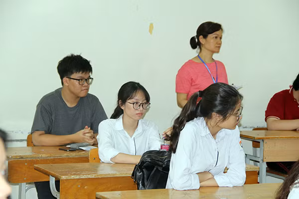Số lượng bài thi Ngữ văn nằm trong quãng từ 5-7 điểm hiện chiếm tỷ lệ cao nhất