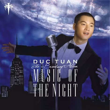 Bìa Album song ngữ Anh Việt Music of the night của ca sĩ Đức Tuấn.