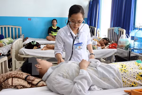 Bệnh viện Nhi đồng 1 TP Hồ Chí Minh vào mùa cao điểm dịch SXH.