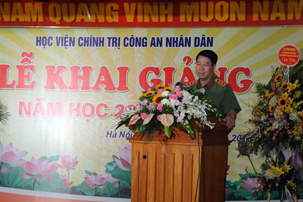 Thứ trưởng Bùi Văn Nam phát biểu chỉ đạo tại Lễ khai giảng