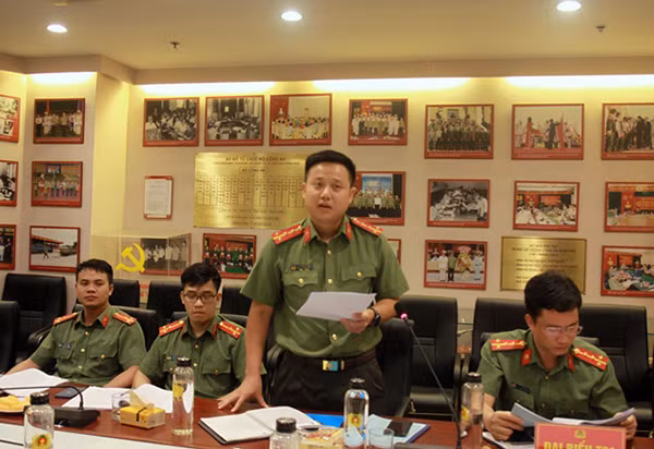 Bí thư Đoàn Thanh niên Công an TP Hà Nội tham luận tại hội thảo