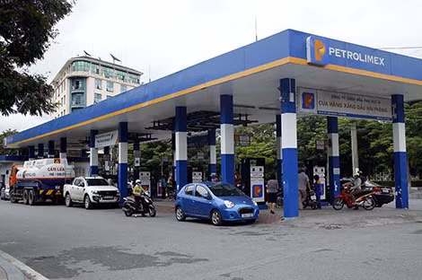 Thị trường xăng dầu lại “dậy sóng” với đề xuất mới của Bộ Tài chính.