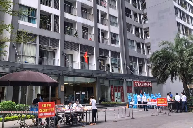 TP Hà Nội phong tỏa tòa nhà Park 11 Times City nơi có chùm ca bệnh COVID-19.